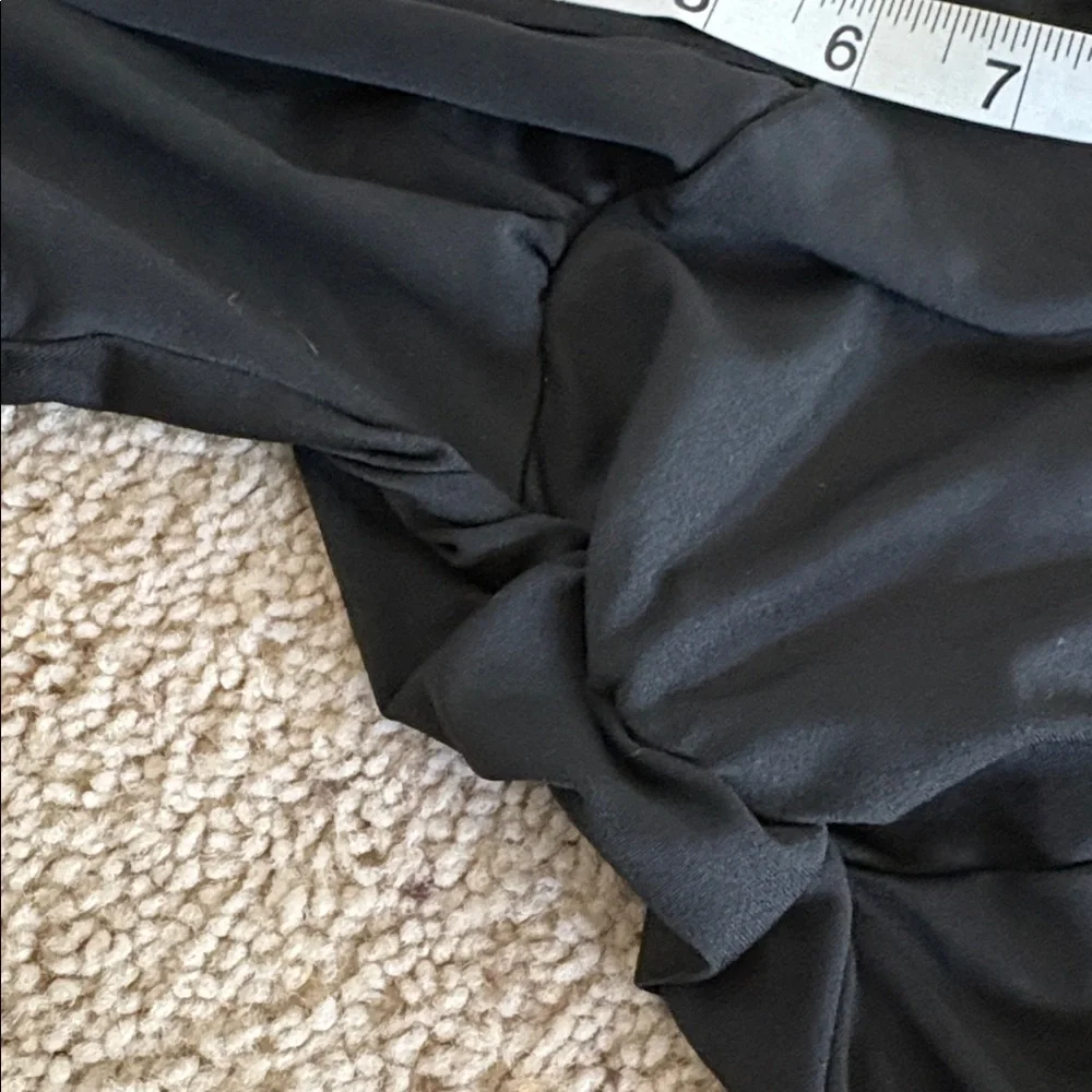 Elegant Black Evening Dress - Picture 7 of 8